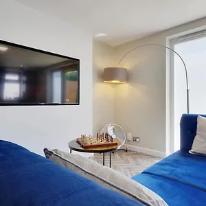  Apartment Windham Mews - Stunning Flat In Seaside Town